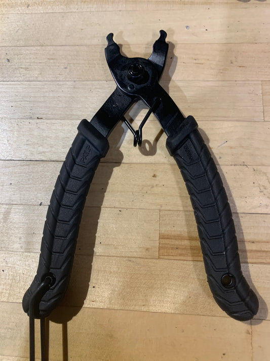 Master link chain tool
